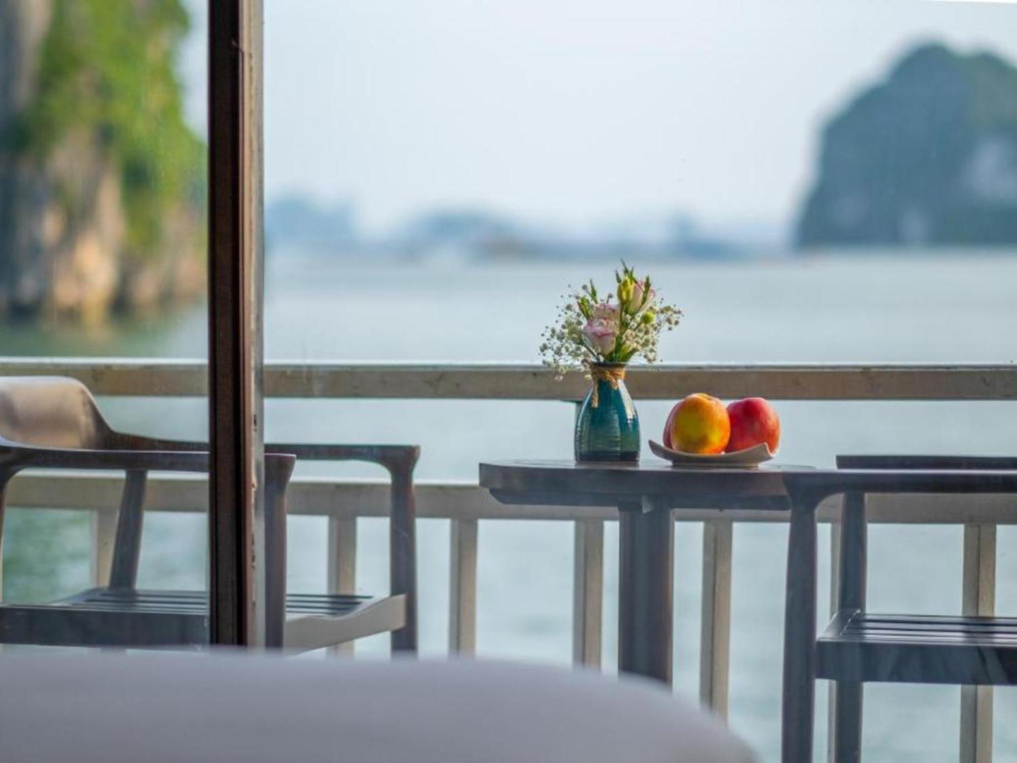 Hotel Arcady Boutique Cruise Ha Long Exterior foto